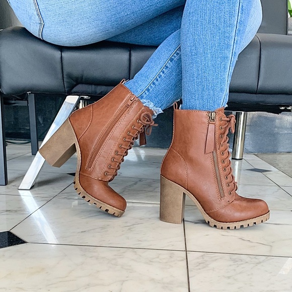 Tan combat booties - Picture 5 of 8